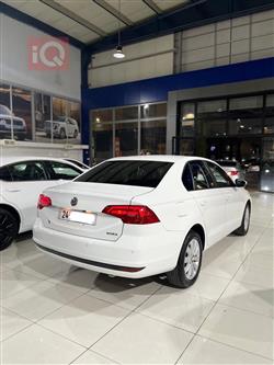 فولكسفاغن بورا